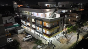 Padma Homes Stay- Luxury Service Apartment 1BHK & 2BHK & 3BHK